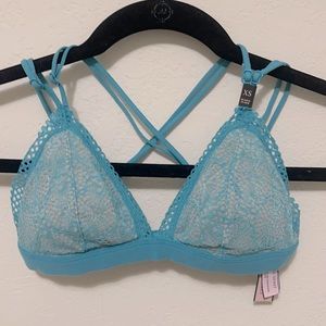 Victoria’s Secret - lace bralette NWT